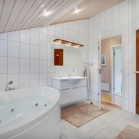 別荘 Tatti - 30km From The Sea By Interhome *
